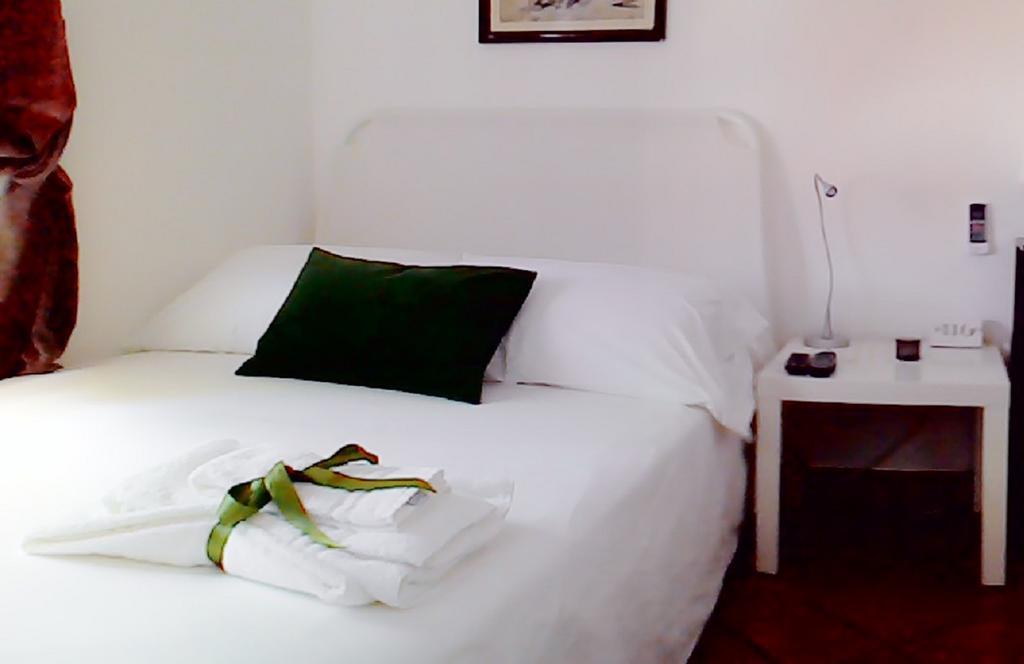 Bed And Breakfast Aloisio San Gregorio di Catania Room photo
